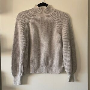 GAP Women's oatmeal gray Turtleneck Sweater XS